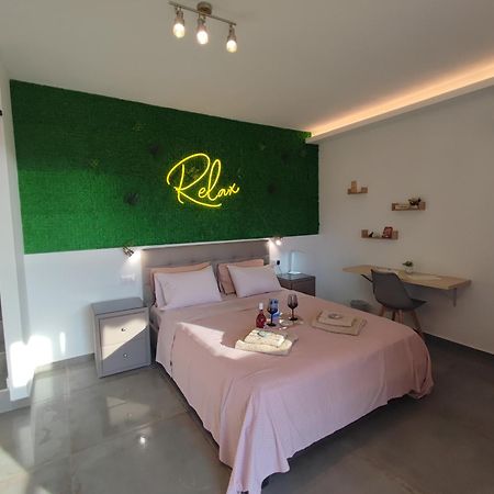 Theasis 5 Luxury Studio With Sea View Néos Marmarás Exterior foto